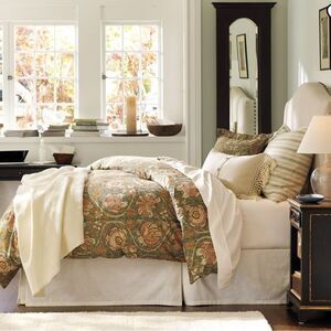 Pottery barn linen blend queen size bed skirt white/off white quiet luxury